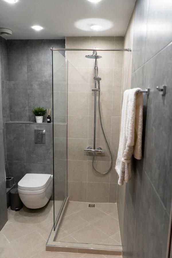 Urban Elegance By Eagles' Bridge Apartment Sofia Luaran gambar